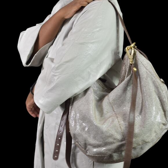 Hobo Slouchy Stingray Shoulder Bag Brown Shagreen Glaze Leather Curved Crossbody - Picture 6 of 16